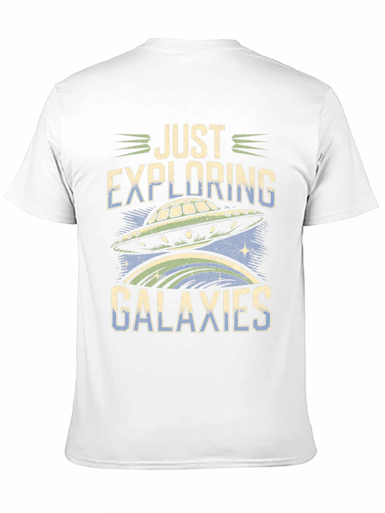 Camiseta Negra Explorando Galaxias con Diseño OVNI