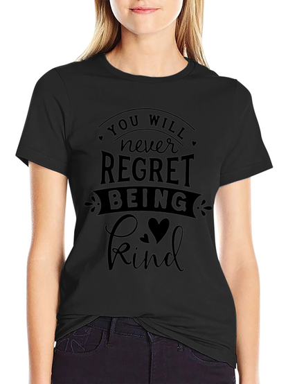 Camiseta Negra con Mensaje Inspirador Kind