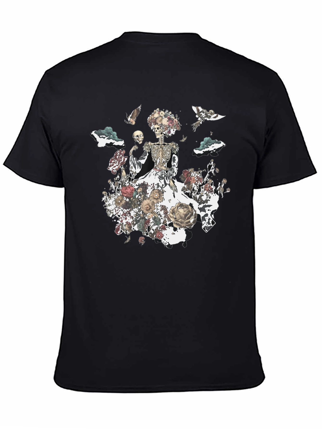 Camiseta Negra con Diseño Floral de Calavera