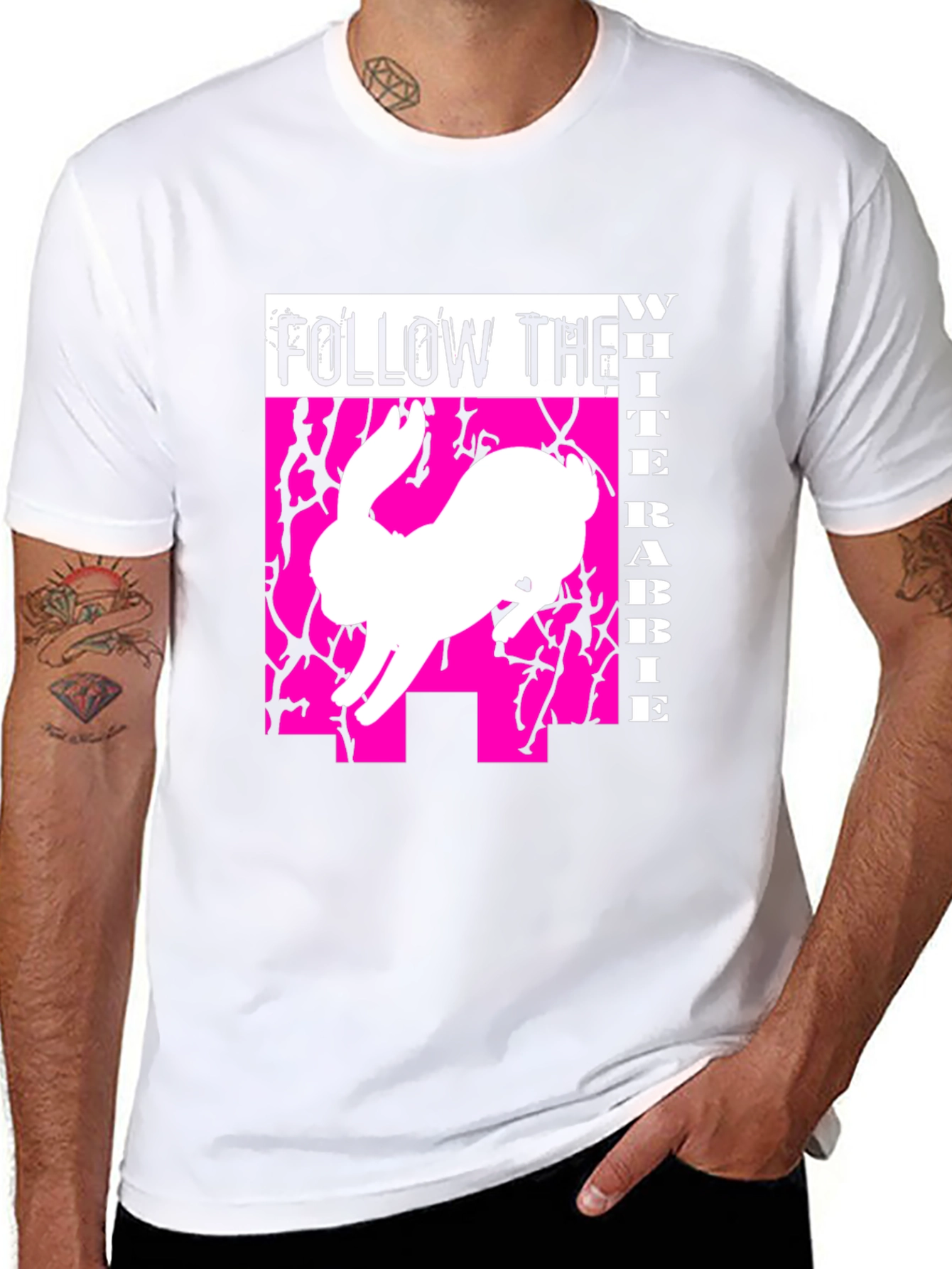 Camiseta Sigue al Conejo Blanco Estilo Gráfico