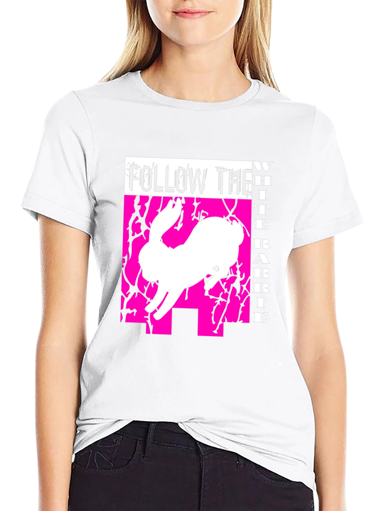 Camiseta Sigue al Conejo Blanco Estilo Gráfico