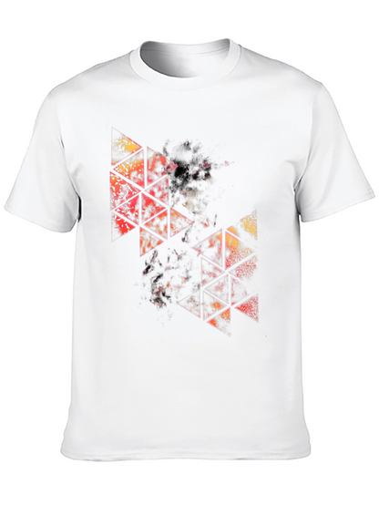 Camiseta Negra con Diseño Abstracto de Triángulos